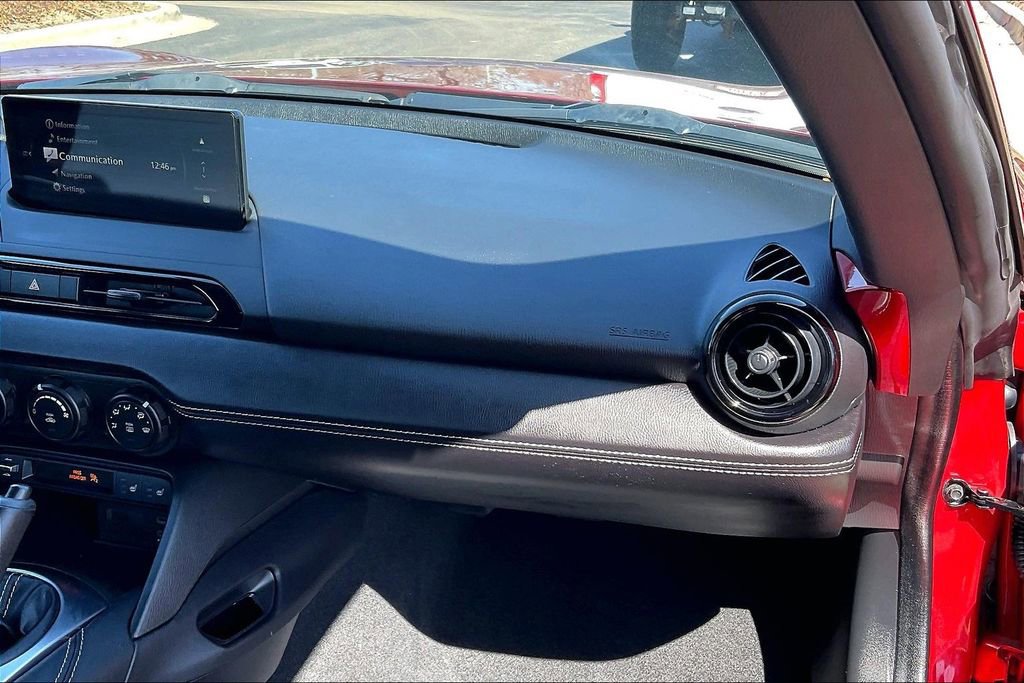 Certified 2025 MAZDA MX-5 Miata RF Club image 15