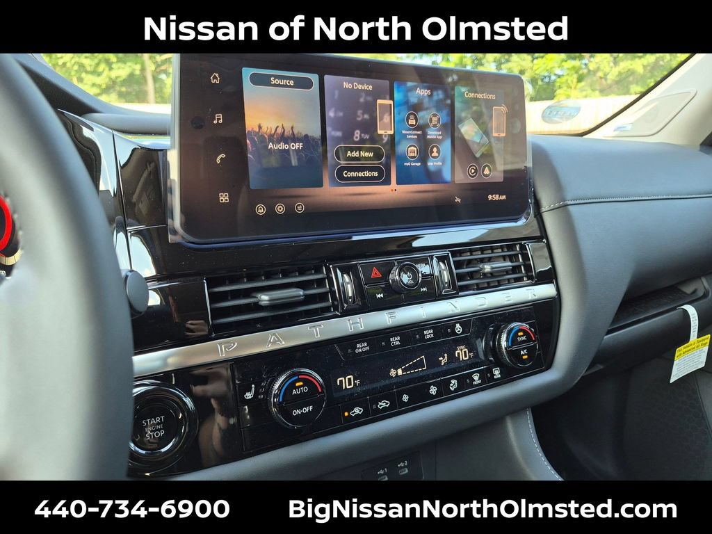 New 2026 Nissan Pathfinder SL w/ SL Premium Package AWD/4WD image 16