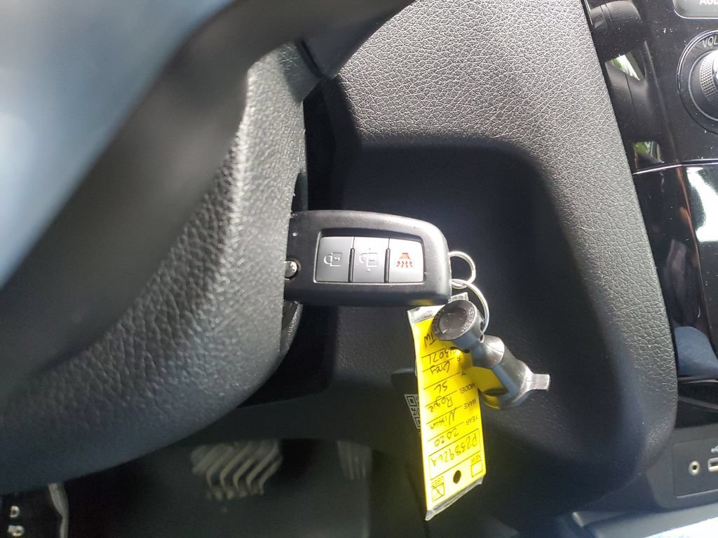 Certified 2020 Nissan Rogue S FWD image 25