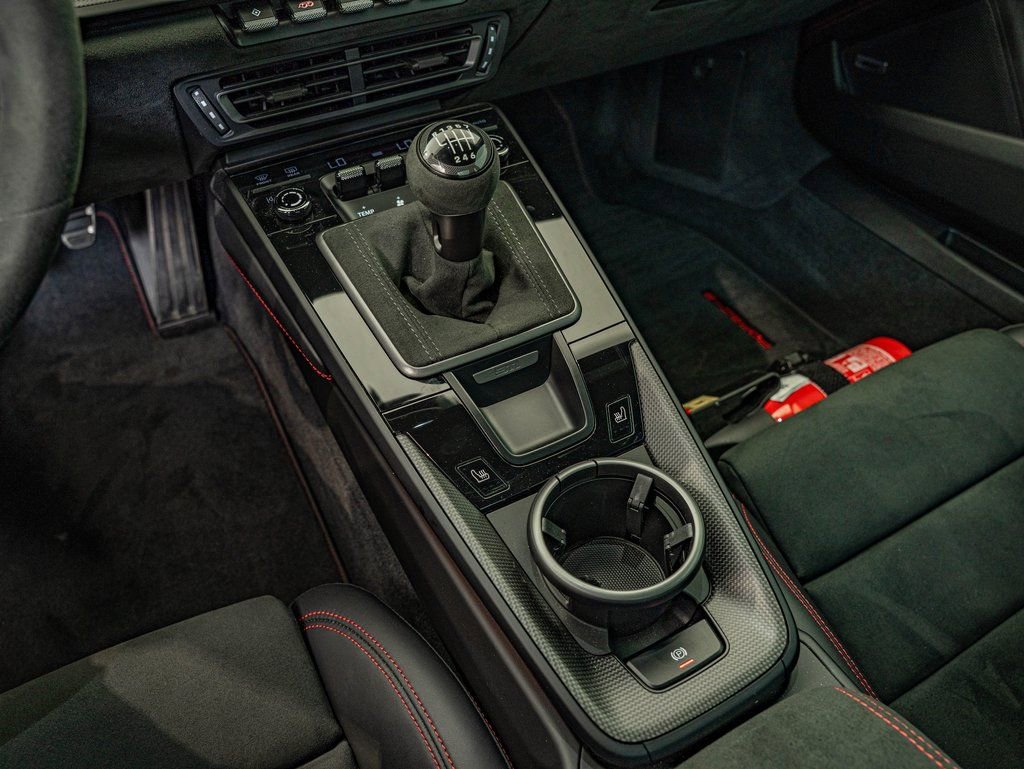 Certified 2024 Porsche 911 Carrera GTS RWD image 47