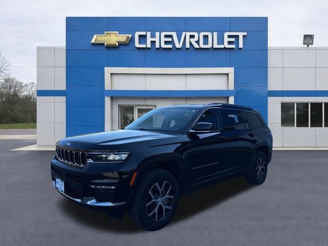 Used 2023 Jeep Grand Cherokee L Limited w/ Trailer Tow Group (B) AWD/4WD image 3