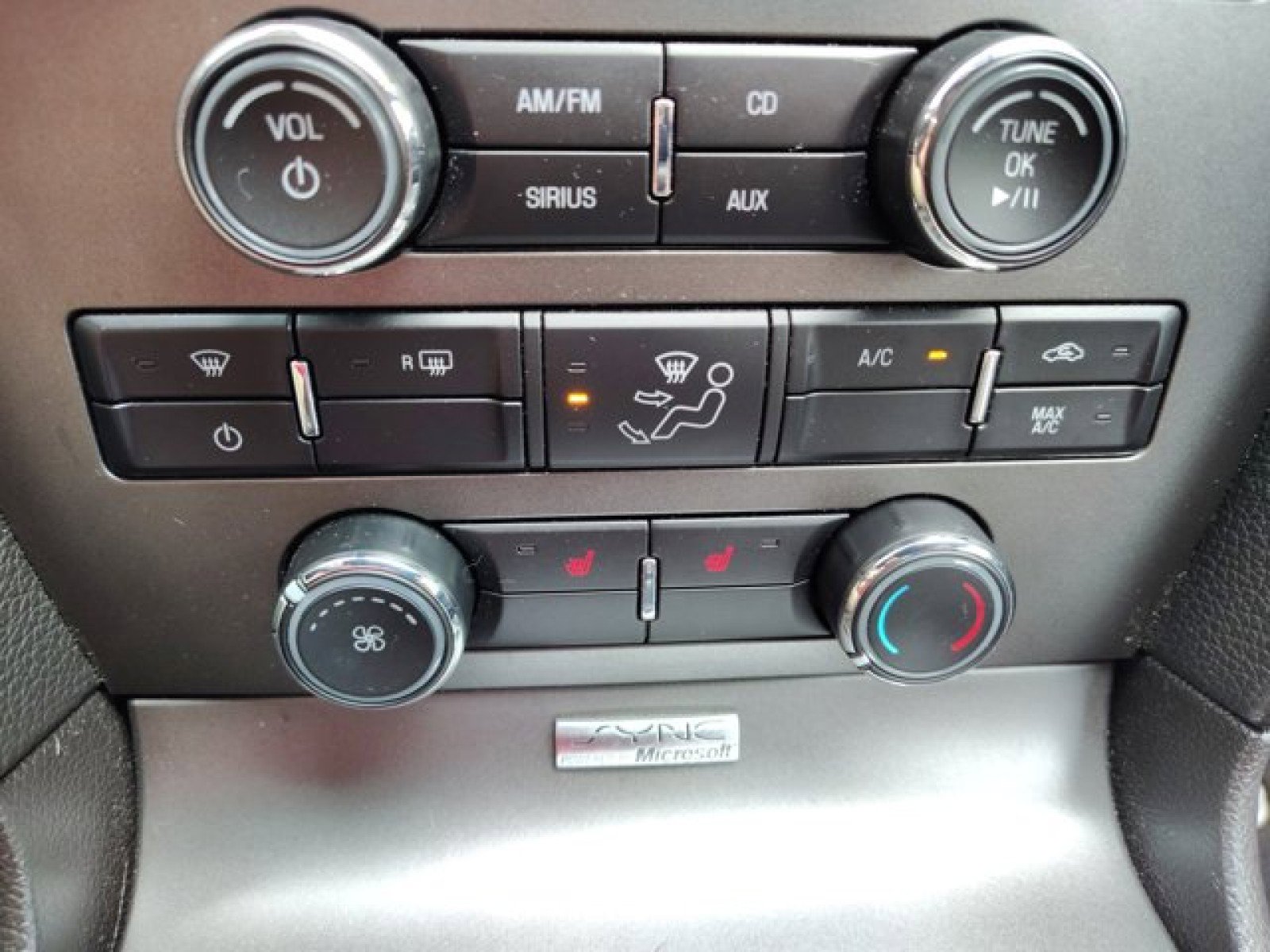 Used 2010 Ford Mustang GT Premium image 23