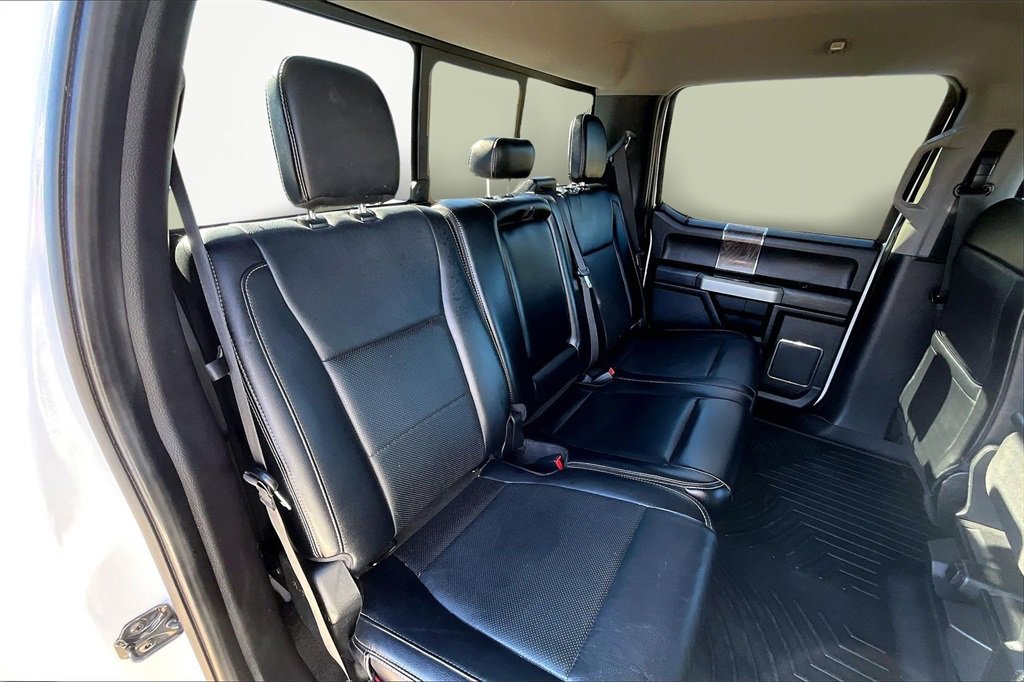 Certified 2019 Ford F250 Lariat w/ Chrome Package image 28