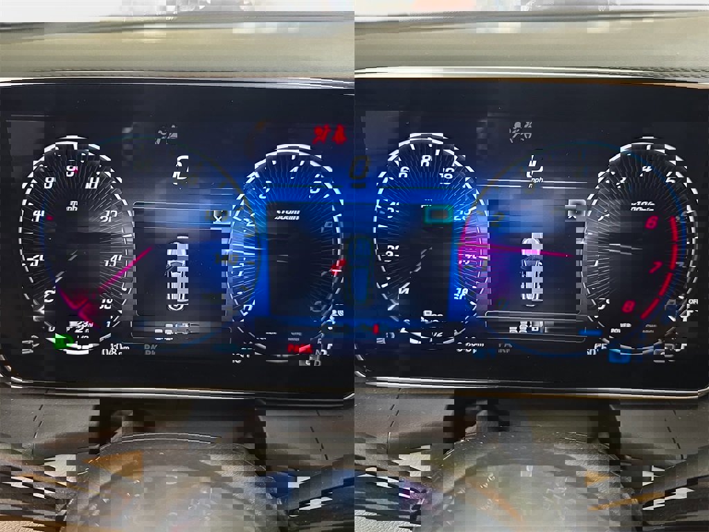 Used 2023 Mercedes-Benz GLC 300 4MATIC image 22