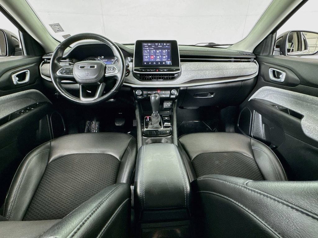 Used 2022 Jeep Compass Latitude w/ Convenience Group AWD/4WD image 28