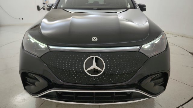 Used 2025 Mercedes-Benz EQE 350+ 4MATIC SUV w/ AMG Line Exterior Package image 25