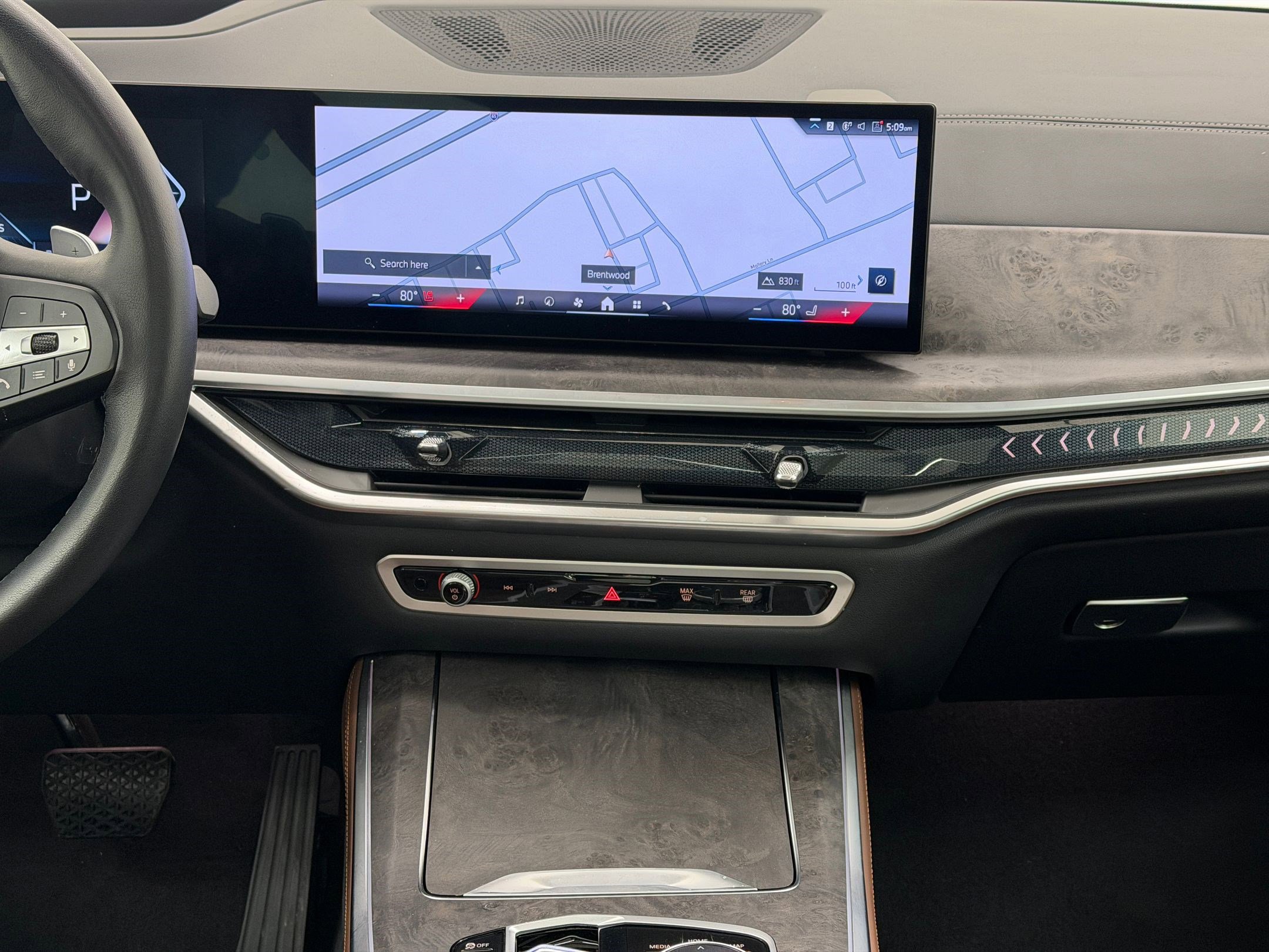 Certified 2025 BMW X5 xDrive40i w/ Climate Comfort Package image 28