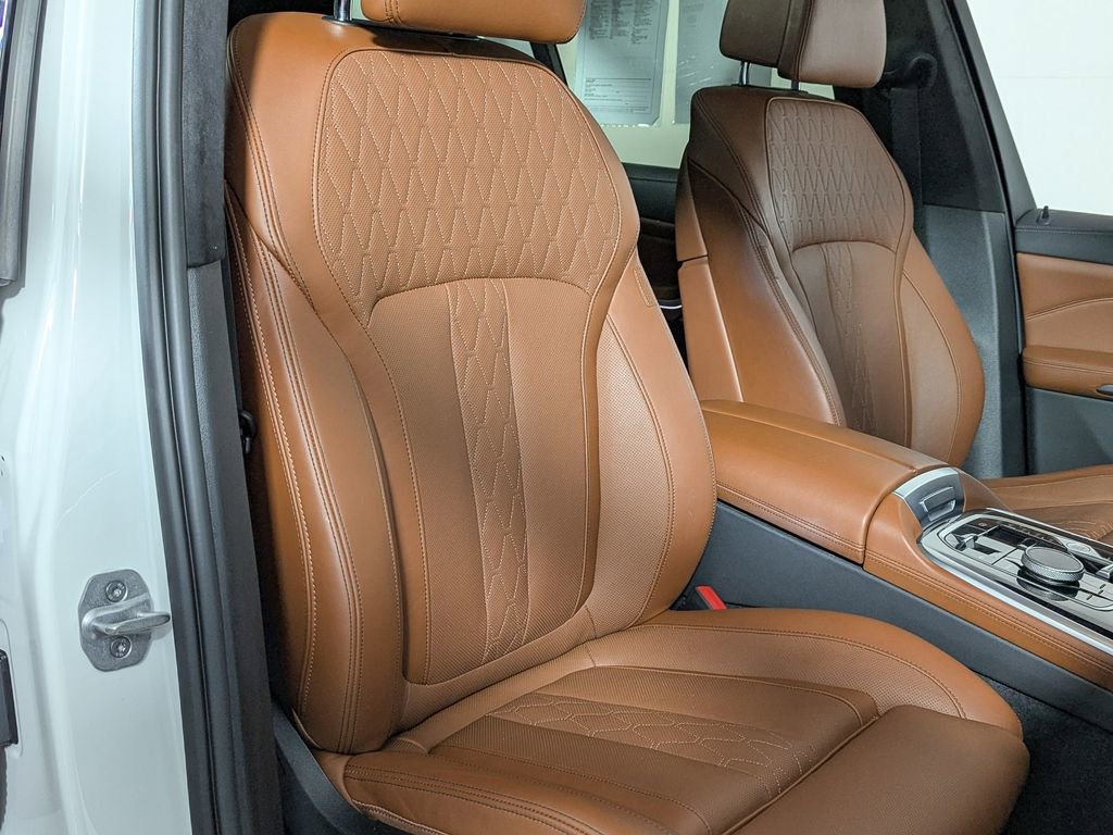 Certified 2023 BMW X7 xDrive40i w/ M Sport Package image 31