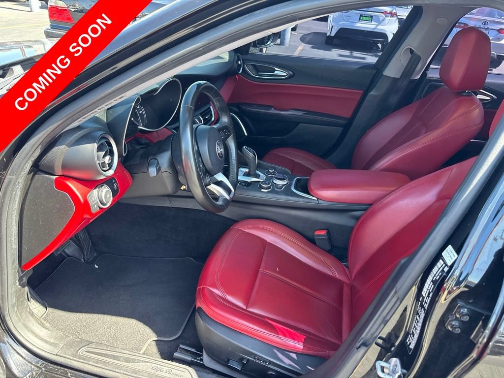 Used 2020 Alfa Romeo Giulia w/ Nero Edizione RWD image 17