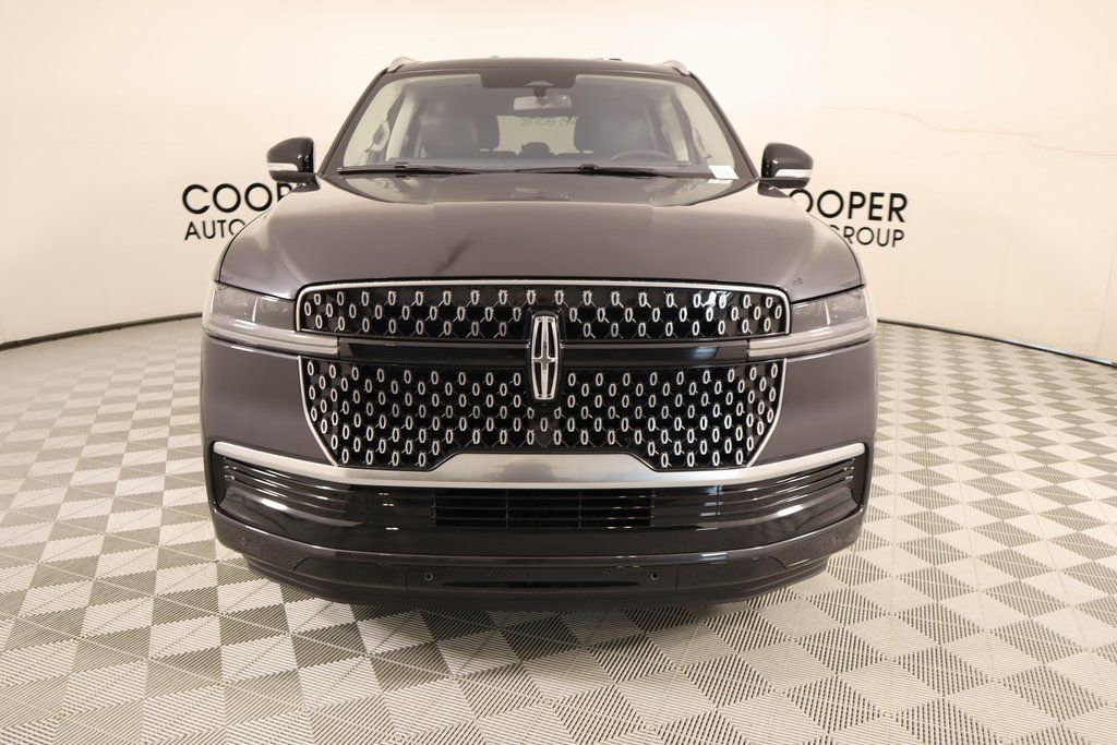 New 2025 Lincoln Navigator Reserve image 10