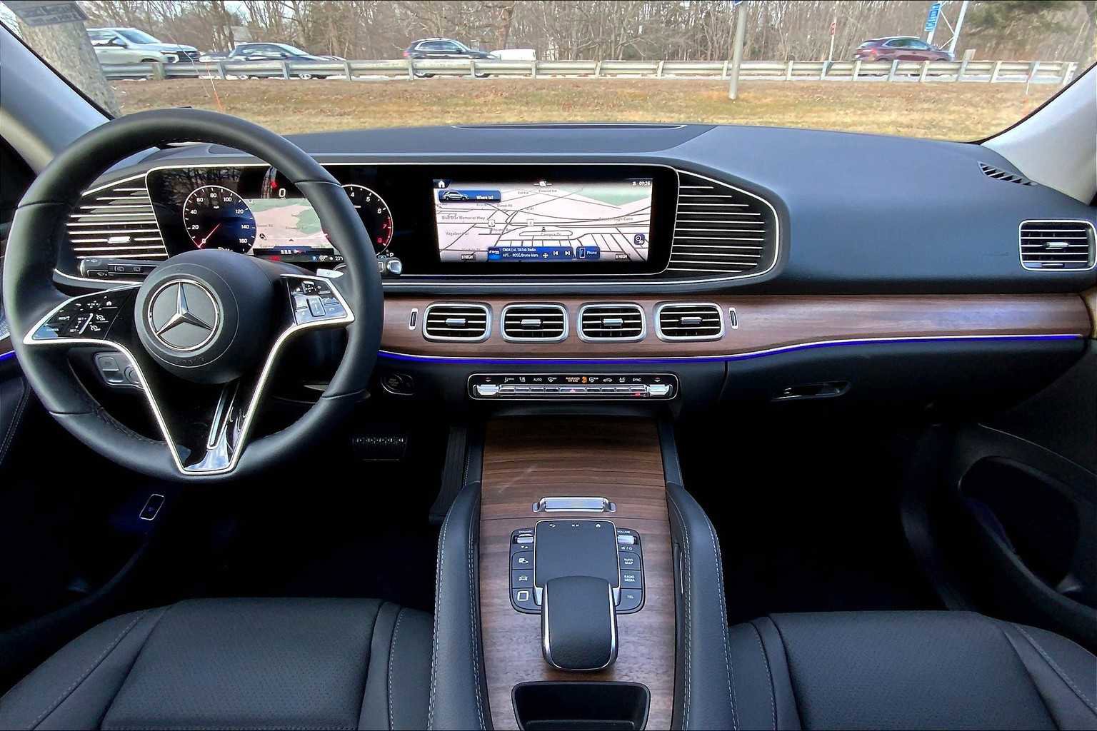 Certified 2025 Mercedes-Benz GLE 350 4MATIC image 5