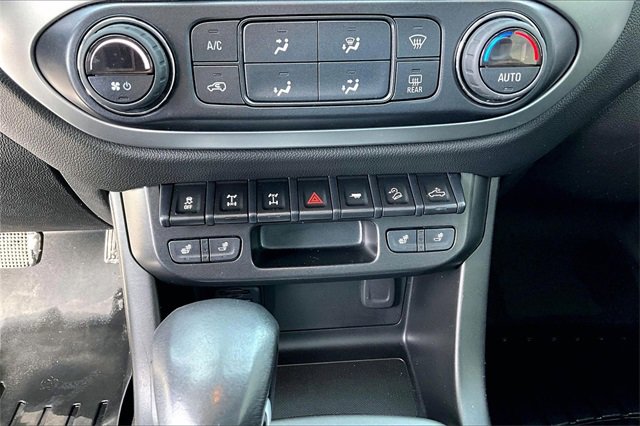 Used 2022 Chevrolet Colorado ZR2 w/ ZR2 Dusk Special Edition image 22