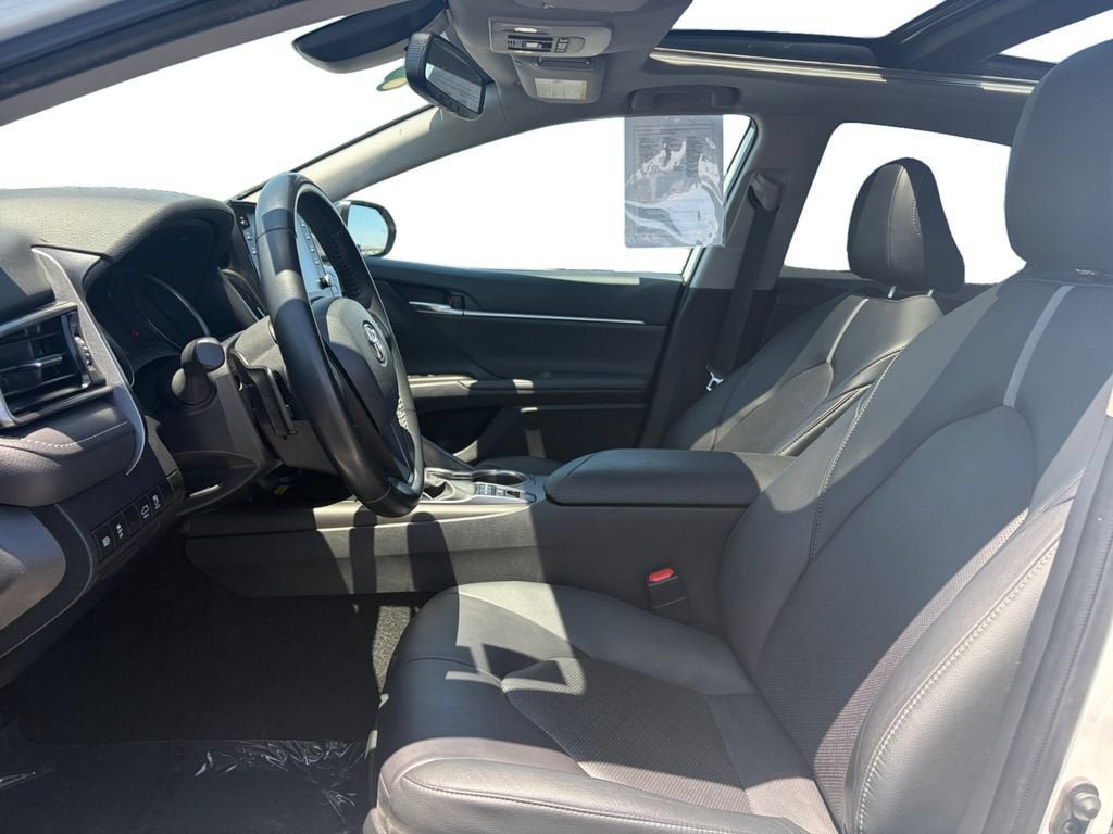 Used 2022 Toyota Camry XSE w/ Carpet Mat Package (TMS) FWD image 10