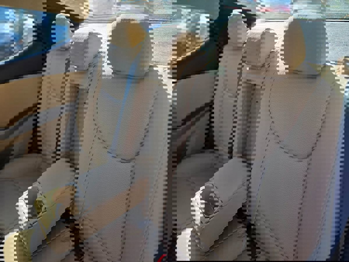 Used 2012 Hyundai Elantra Limited w/ Technology Pkg 5 image 23