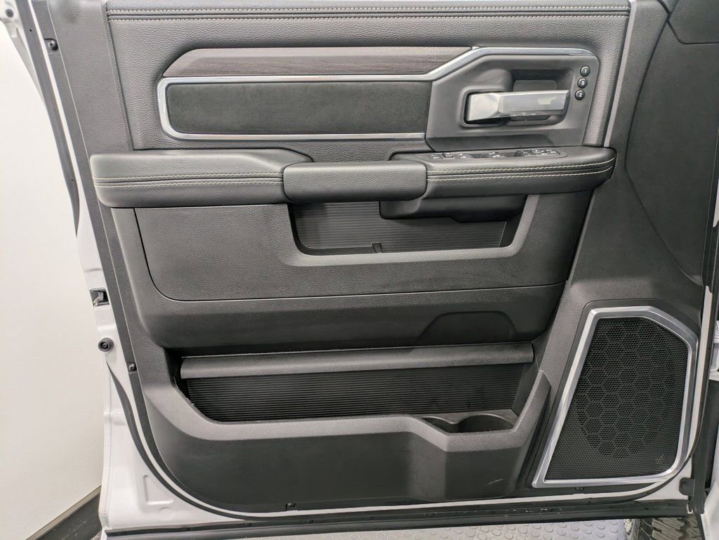 Used 2025 RAM 2500 Laramie w/ Night Edition image 8