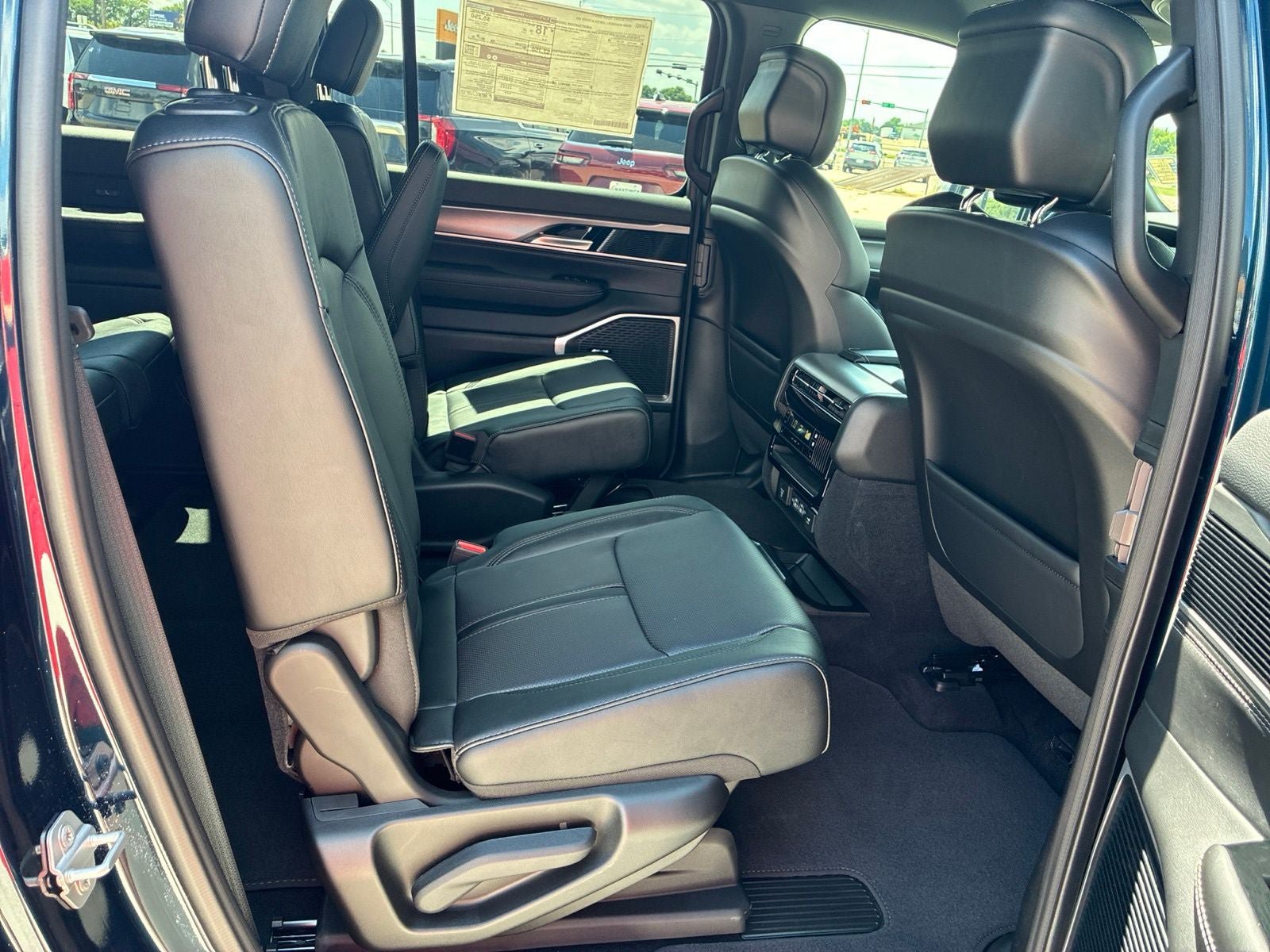 New 2026 Jeep Grand Wagoneer L Limited AWD/4WD image 23