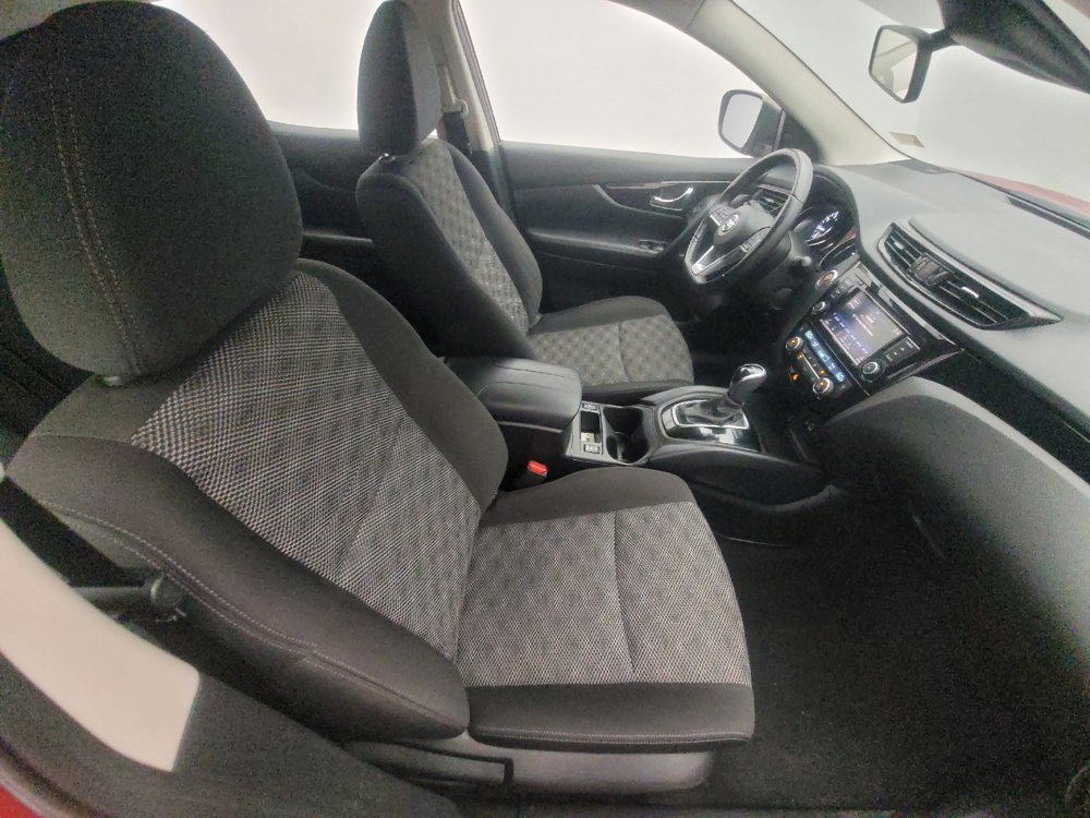 Used 2021 Nissan Rogue Sport SV image 21