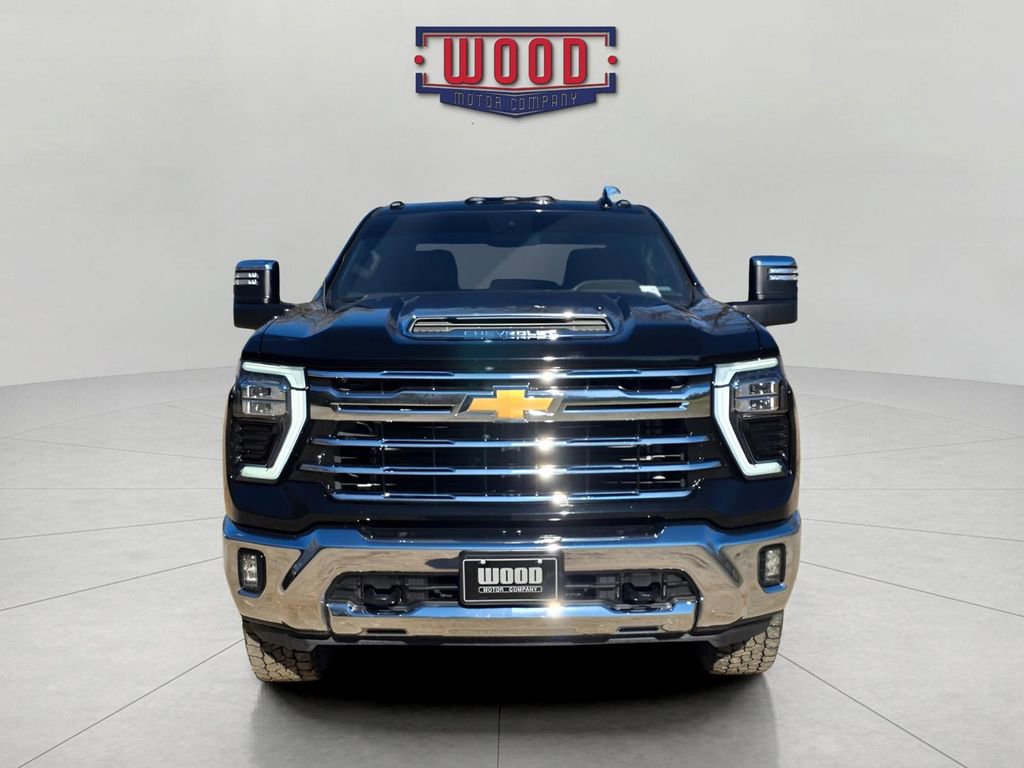 Used 2024 Chevrolet Silverado 2500 LTZ image 5