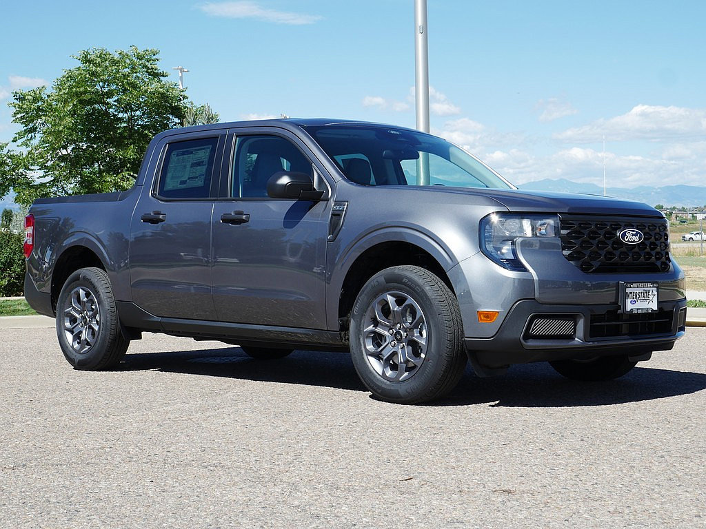 New 2026 Ford Maverick XLT w/ Equipment Group 301A AWD/4WD image 7