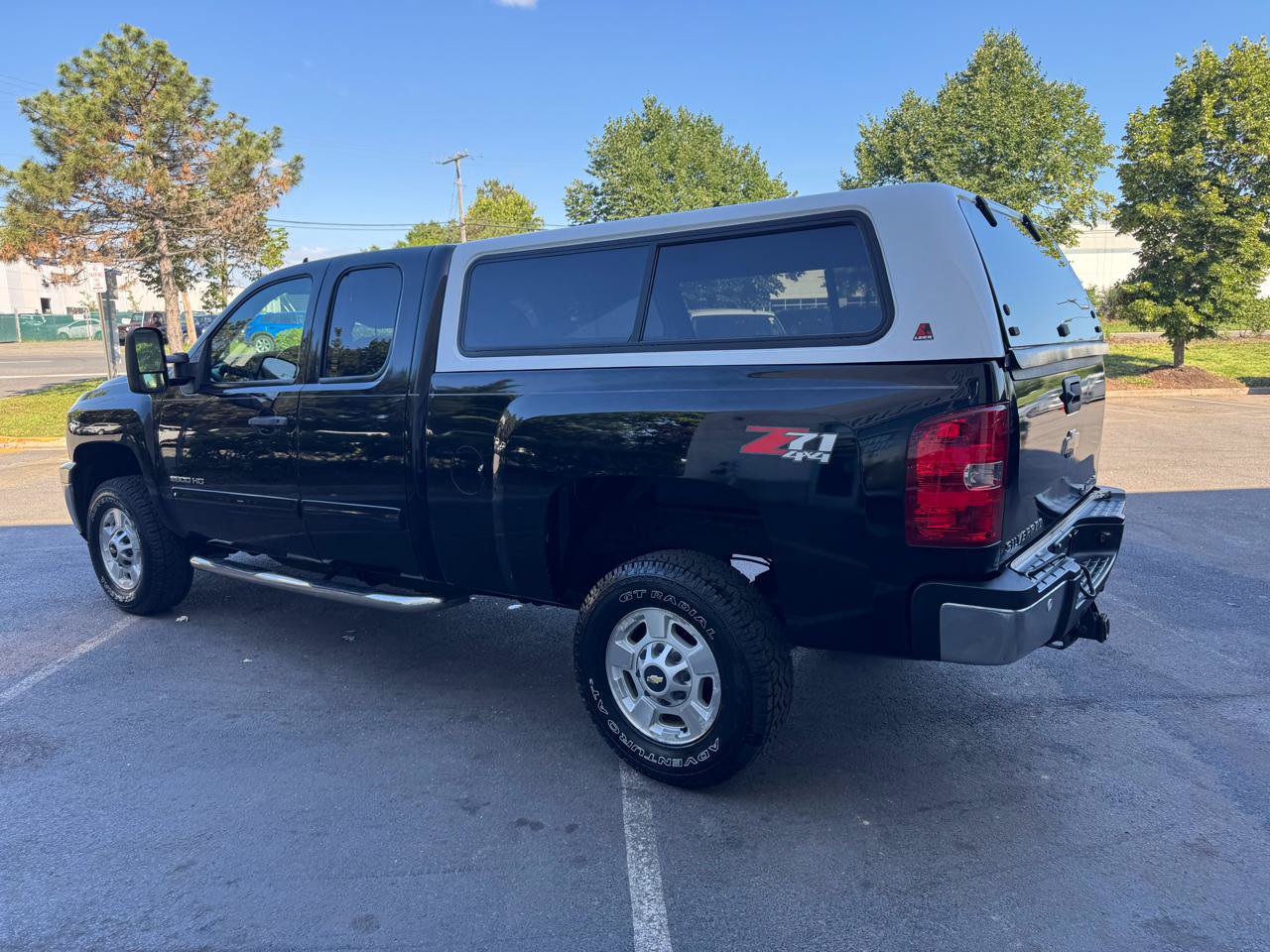 Used 2011 Chevrolet Silverado 2500 LT w/ Interior Plus Package AWD/4WD image 6