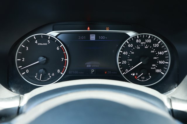 Used 2019 Nissan Altima 2.0 Edition One FWD image 12