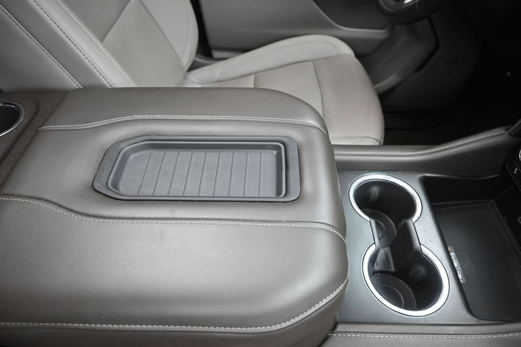 Used 2023 Chevrolet Tahoe LT w/ Luxury Package RWD image 27