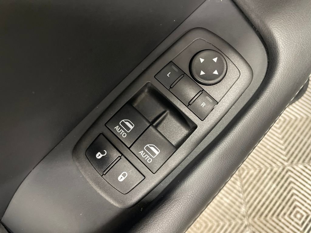 Used 2022 Dodge Challenger R/T Scat Pack w/ Plus Package image 16