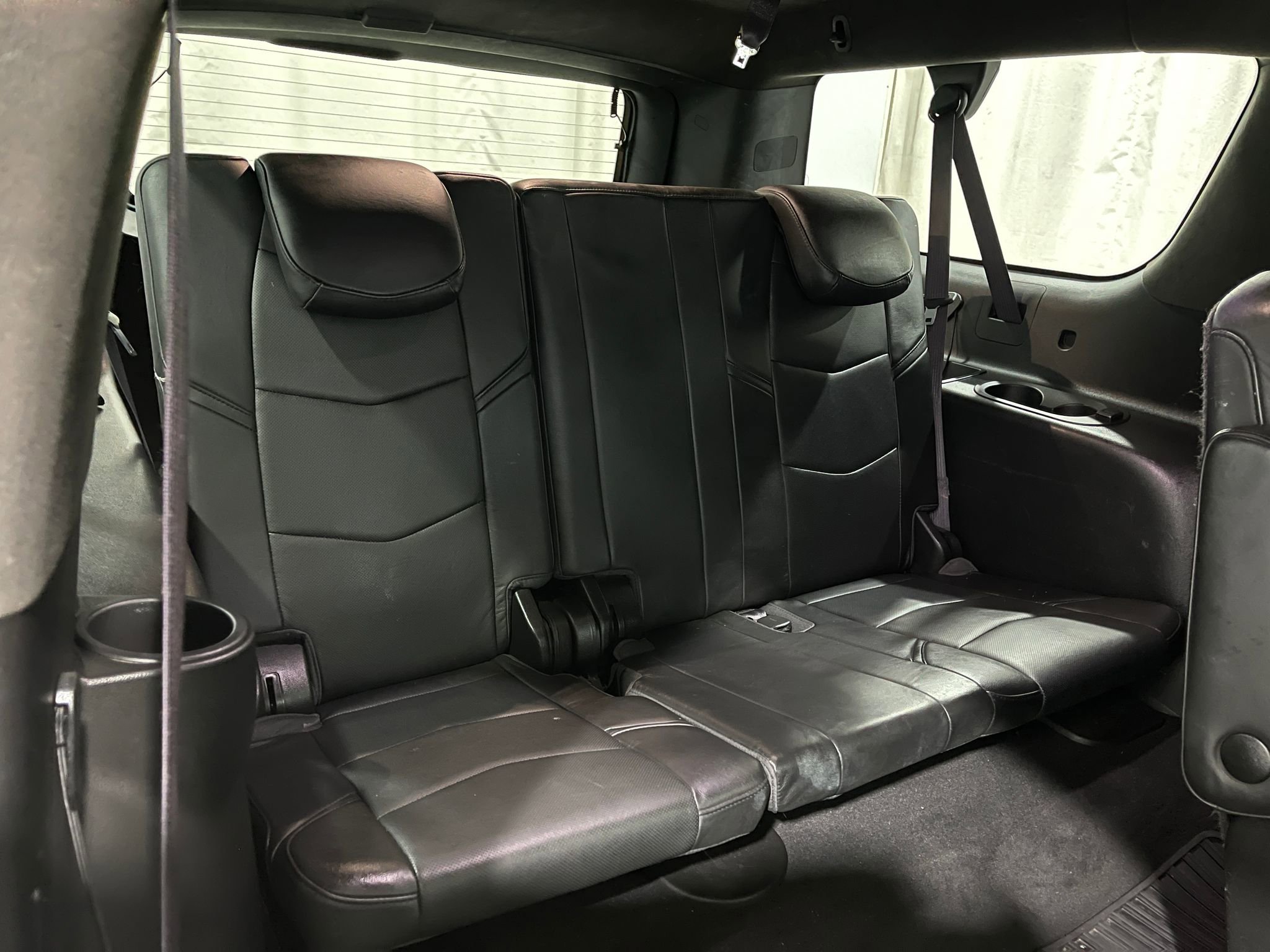 Used 2015 Cadillac Escalade ESV Platinum image 34