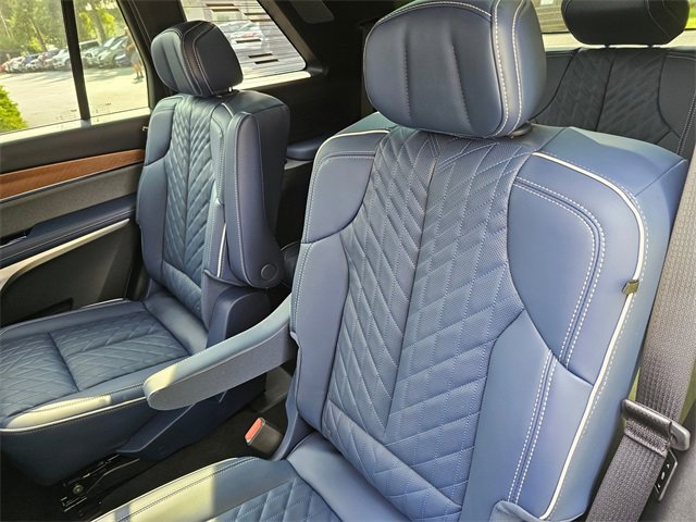 New 2026 Cadillac Vistiq Premium Luxury image 18