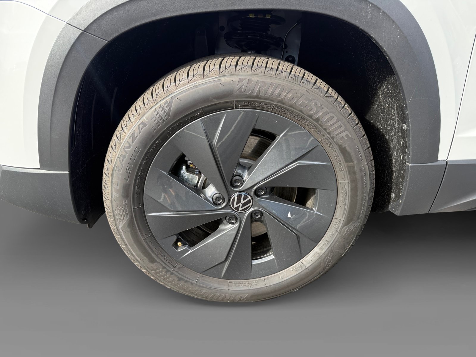 New 2026 Volkswagen Taos S image 9