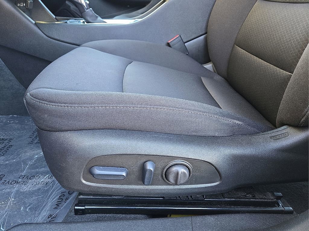 Used 2024 Chevrolet Malibu LT image 23