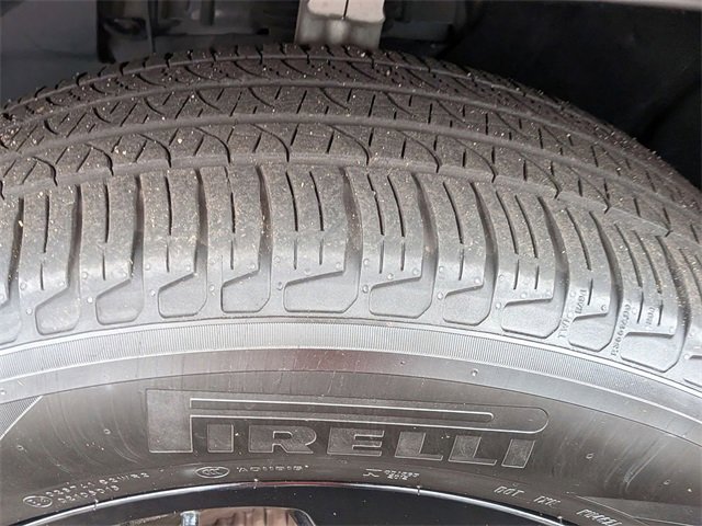 Used 2023 Land Rover Defender 110 X-Dynamic SE image 11