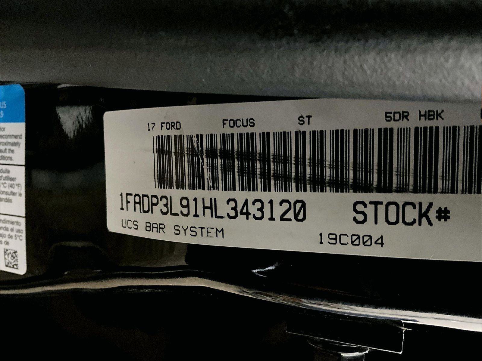 Used 2017 Ford Focus ST image 32