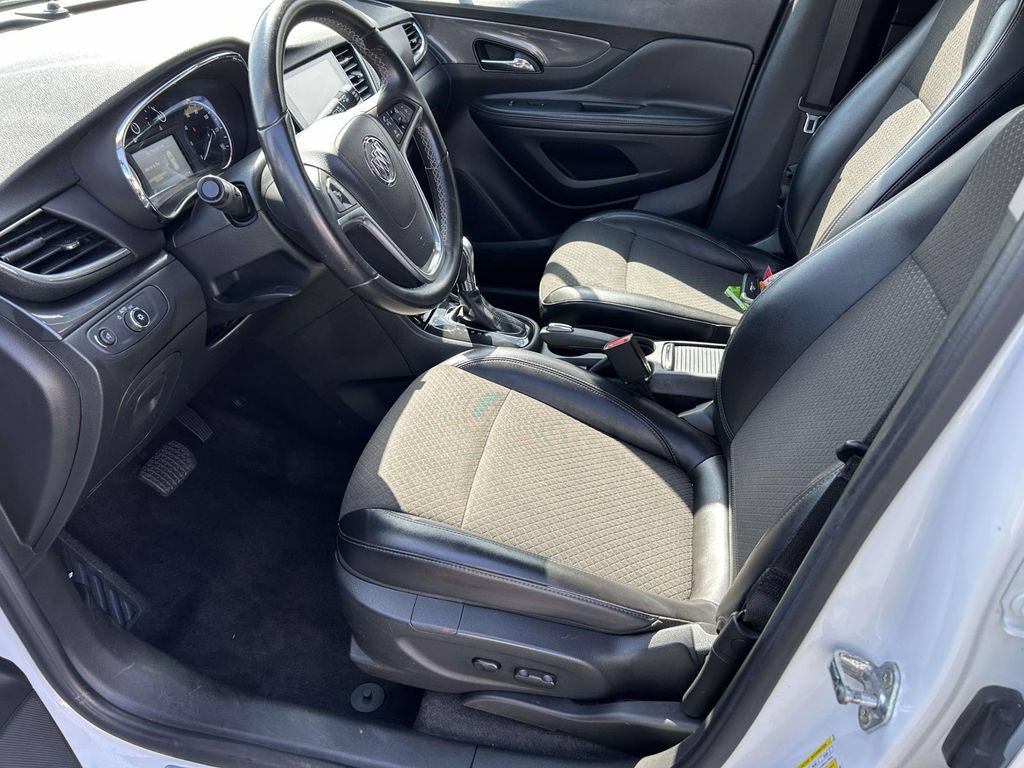 Used 2021 Buick Encore Preferred FWD image 18