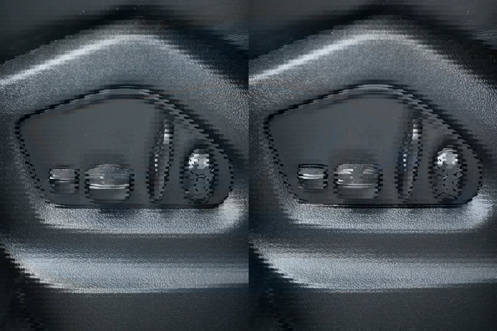 Certified 2022 Porsche Cayenne image 17