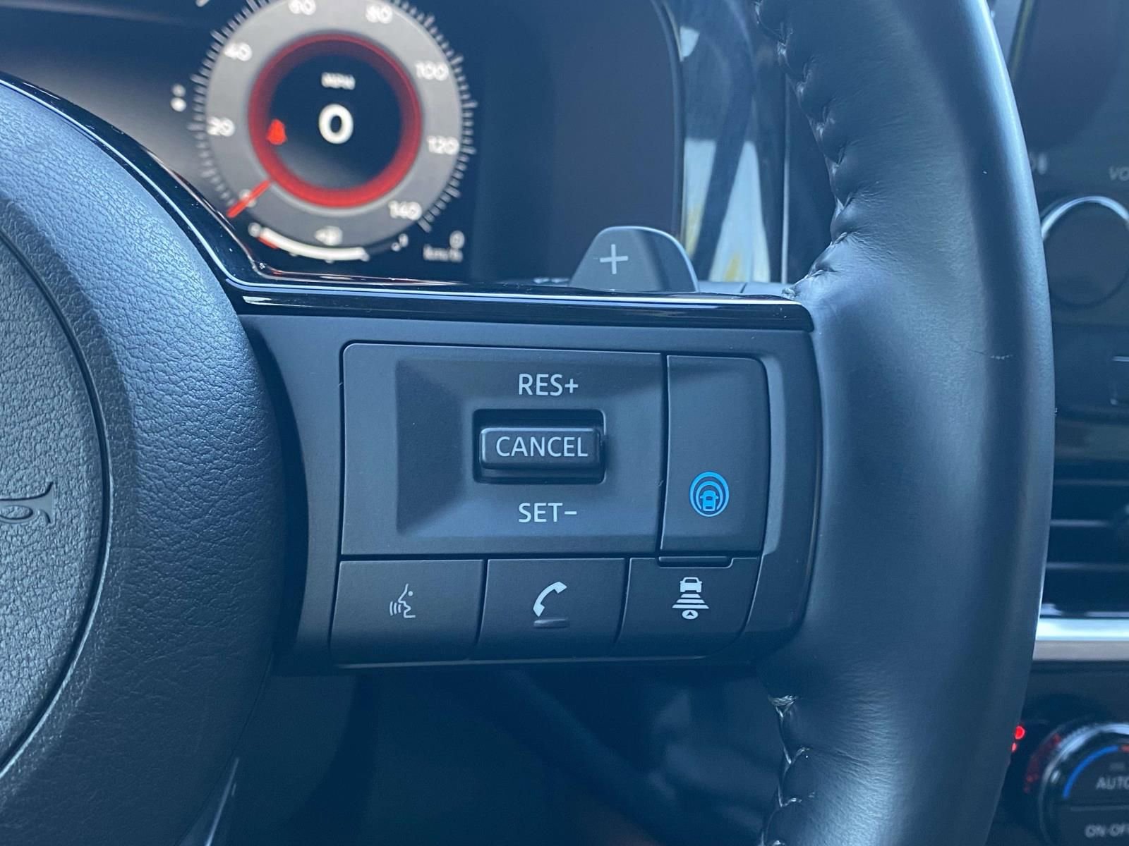 Used 2023 Nissan Pathfinder Platinum w/ Cargo Package AWD/4WD image 23