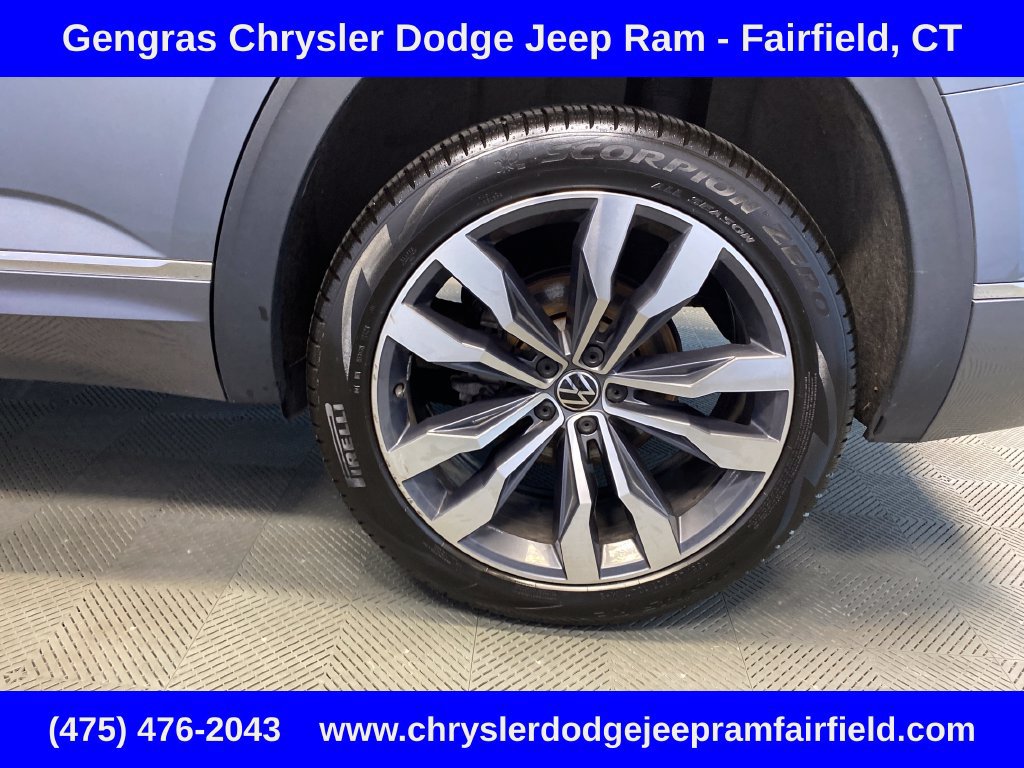 Used 2023 Volkswagen Atlas SEL Premium AWD/4WD image 33