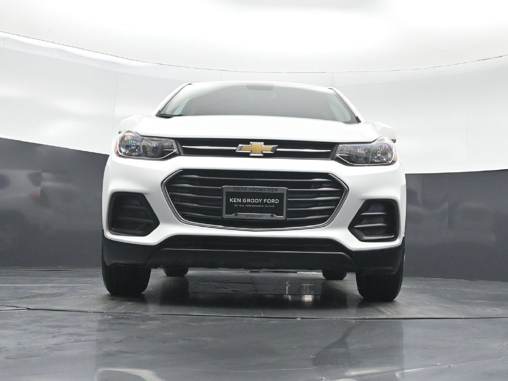 Used 2021 Chevrolet Trax LS w/ Tint and Cruise Package FWD image 46