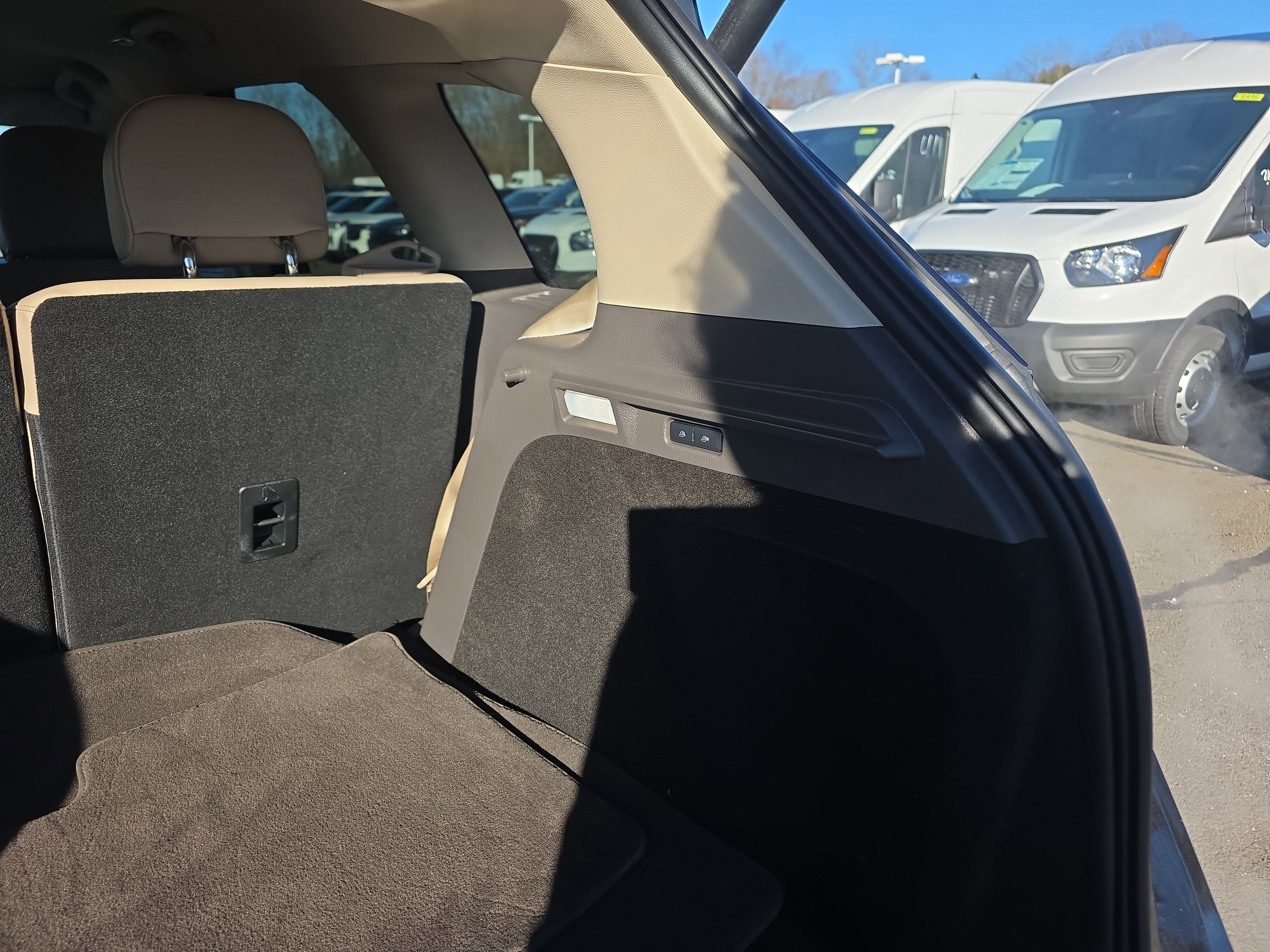 Used 2022 Lincoln Corsair AWD w/ Equipment Group 101A image 18