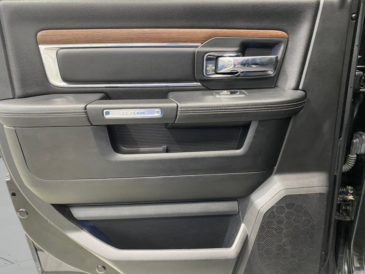 Used 2018 RAM 2500 Laramie image 23