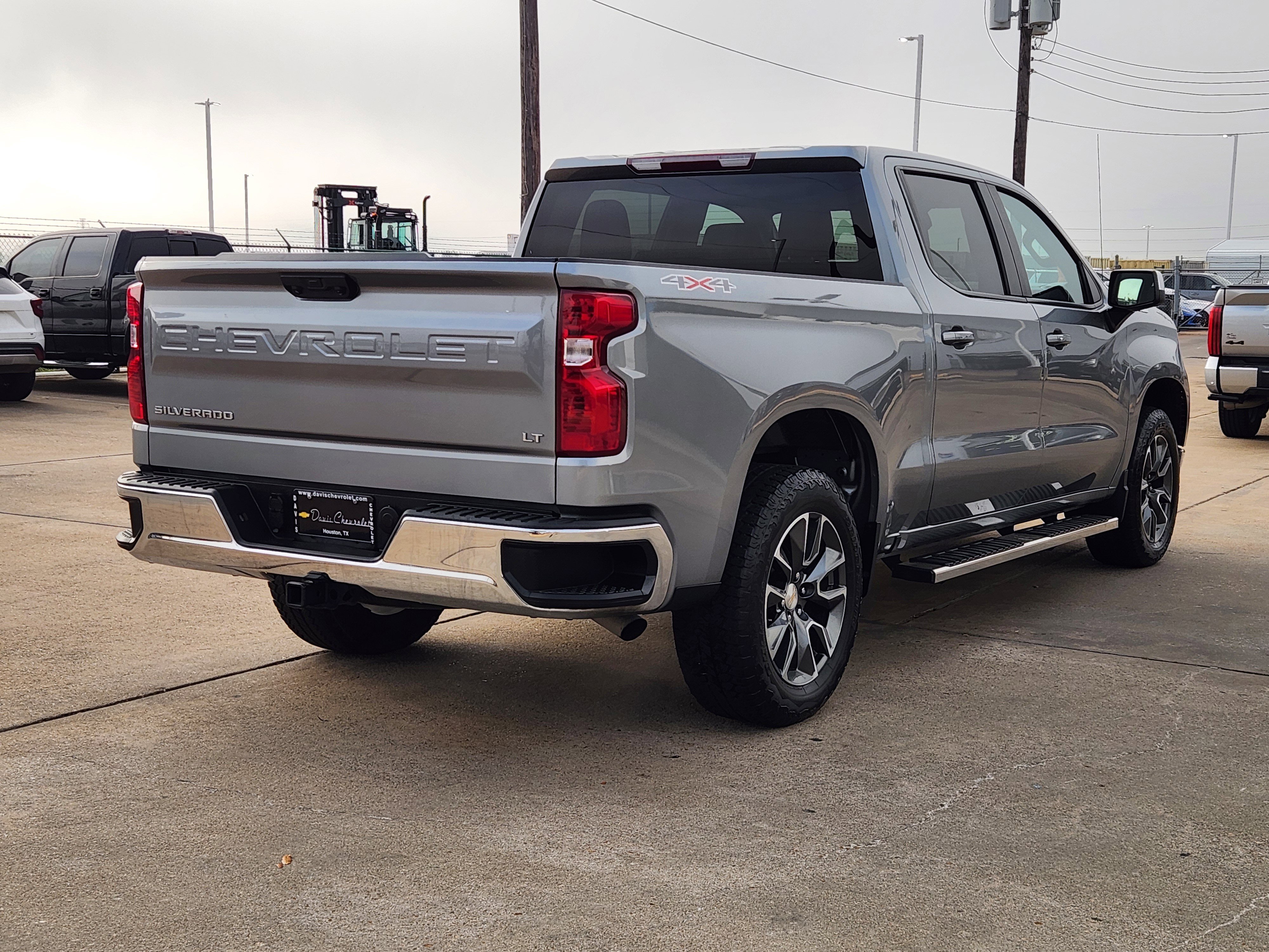 Used 2023 Chevrolet Silverado 1500 LT image 6