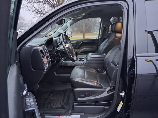 Used 2016 Chevrolet Silverado 1500 LTZ Z71 w/ Realtree Edition image 12