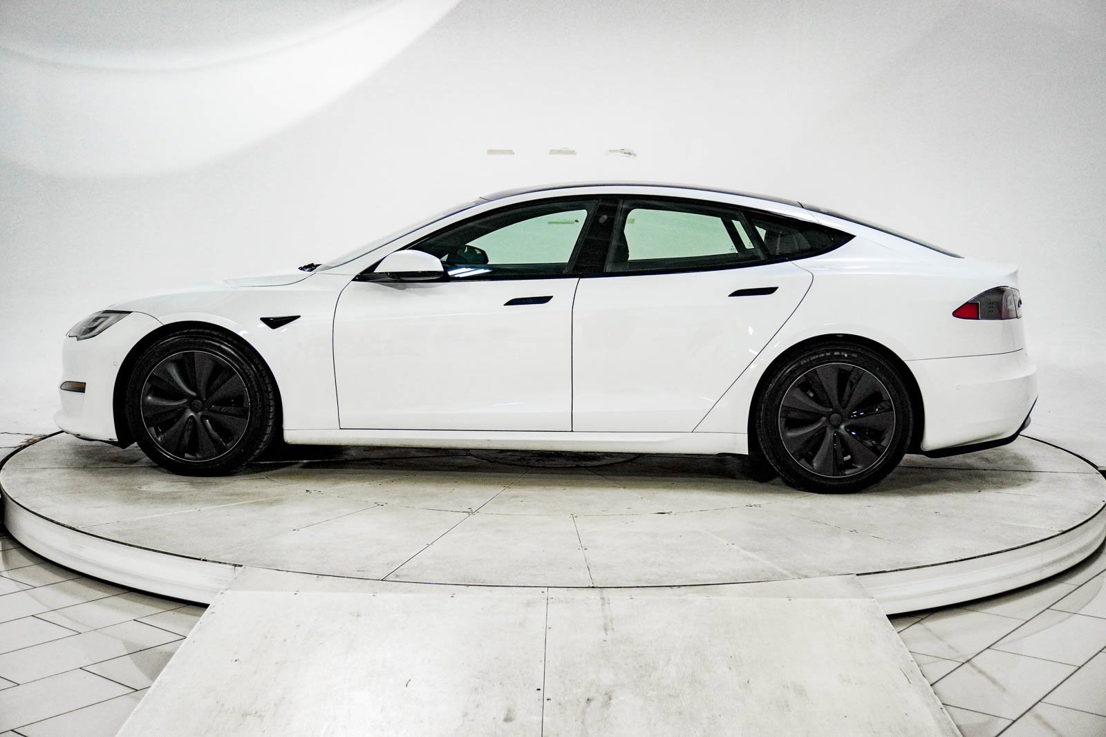 Used 2021 Tesla Model S Long Range image 4