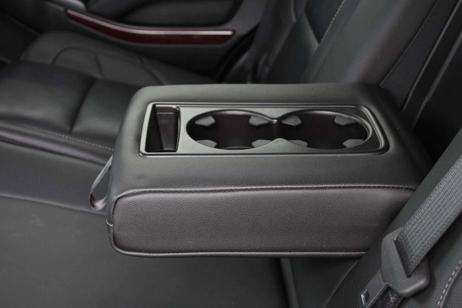 Used 2019 GMC Yukon SLT RWD image 25