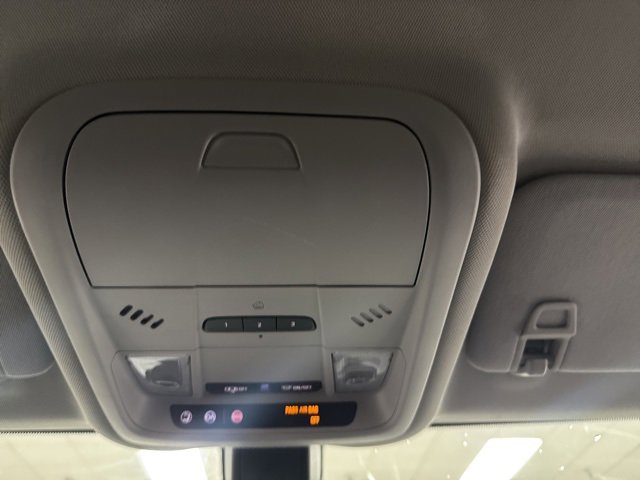 Used 2019 Chevrolet Equinox LT image 34