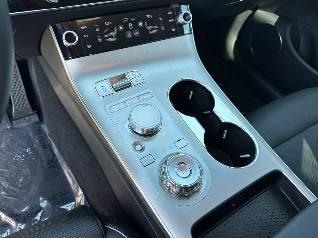 Used 2026 Genesis GV70 2.5T Advanced image 31