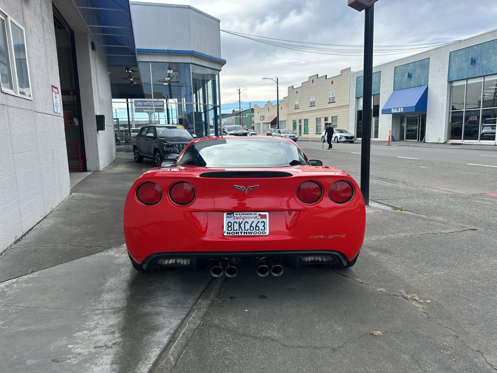 Used 2012 Chevrolet Corvette Grand Sport w/ 3LT Preferred Equipment Group RWD image 4