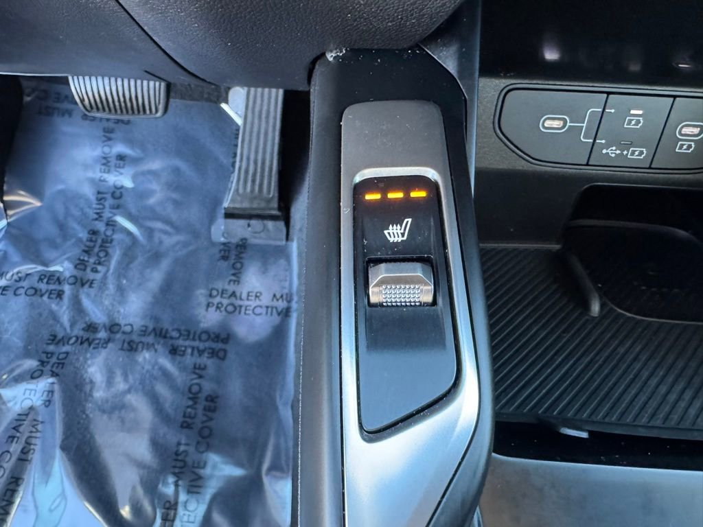 Used 2024 Kia Sorento S w/ Panoramic Sunroof Package image 28