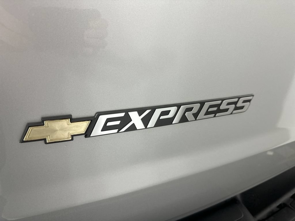 New 2026 Chevrolet Express 2500 Extended w/ Driver Convenience Package RWD image 26