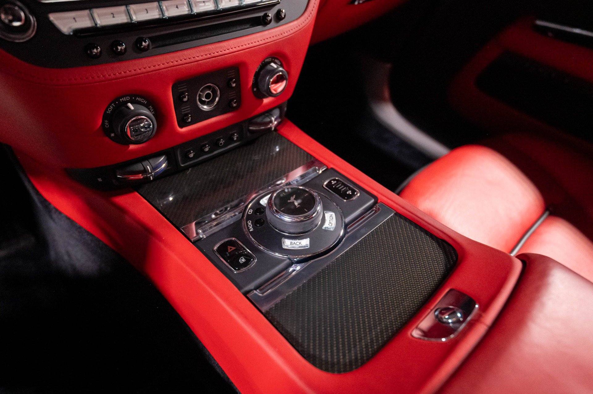 Used 2016 Rolls-Royce Wraith RWD image 10